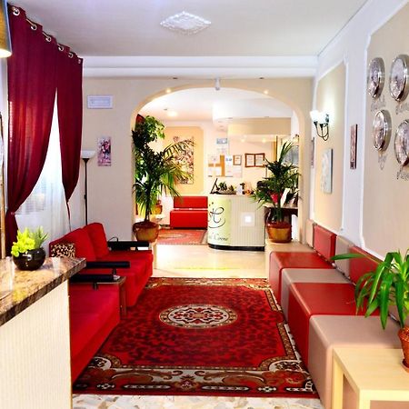 Hotel Cirene Rimini Bagian luar foto